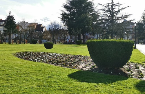 Monforte de Lemos Condo | Felisa House - Sarria Street Apartment