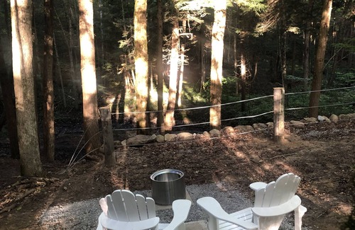 Port Hope Cabin | Felstead Farms Creekside Cabin