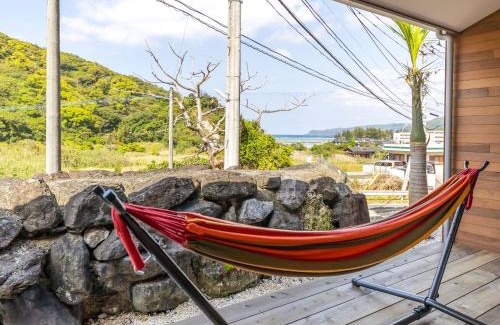 Amami House | Female Only Dormitory Guest House Amami Long Beach 2 Breakfast included- Vacation STAY 64534v