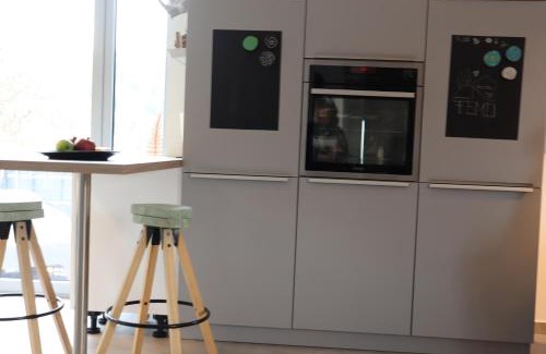 Burbach Apartment | Femo SCHICK und EDEL kpl Wohungen 2 Bäder eigener Eingang