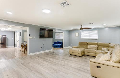 Read Boulevard East House | Fenced Backyard Spacious New Orleans Home!