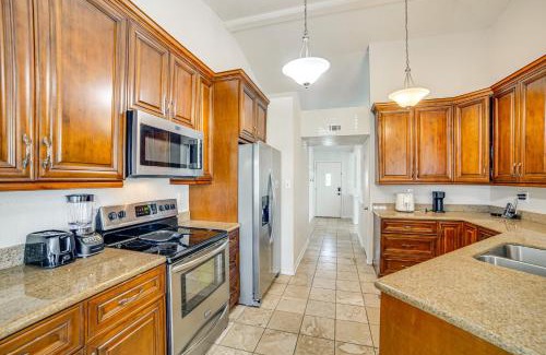 Garland House | Fenced-In Yard Home Less Than 1 Mi to Lake Ray Hubbard!