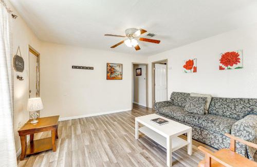 Superior House | Fenced Yard and Mtn Views Dog-Friendly Superior Gem