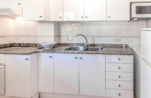 Llanca Apartment | Fener de Dalt 88 - apartment with wifi and pool