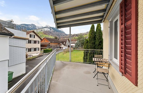 Grabs Apartment | FENUS SGT10 Panoramaview Parking Kitchen