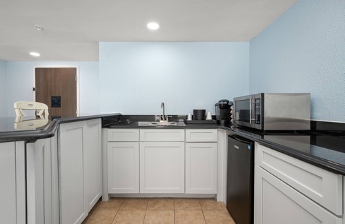 North Ocean City Hotel | Fenwick Inn