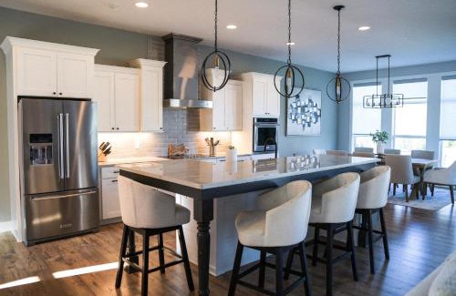 Columbia Township Villa | FeralWoods Private Estate With Hot Tub