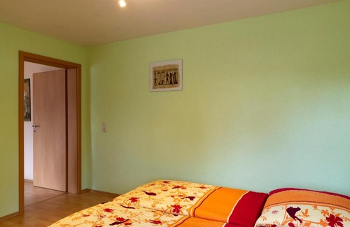 Lauscha Apartment | Ferienhaus Rennsteig Huhn, Glaswerkstraße 58, 98724 Lauscha