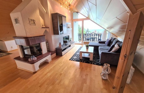 Neustadt-Gimmeldingen Apartment | Ferienwohnung Pfalzblick - Appartement/fewo, Dusche, WC, Terrasse
