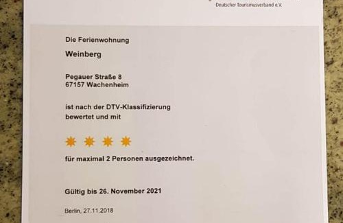 Wachenheim an der Weinstrasse Apartment | Ferienwohnung Weiß Wachtenburg