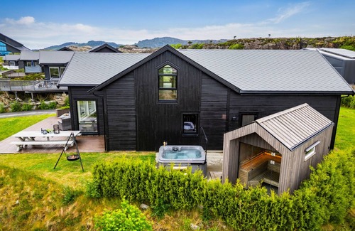 Steinsland Cabin | Feriehus MED Massasjebad OG Utendørs Badstu/sauna