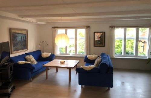Svaneke Apartment | Ferielejlighed med adgang til idyllisk have