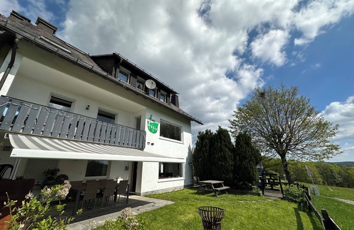 Langewiese House | Ferien Apartment Haus Aktiv Winterberg, Www.haus-aktiv.de, 7 - 20 Personen