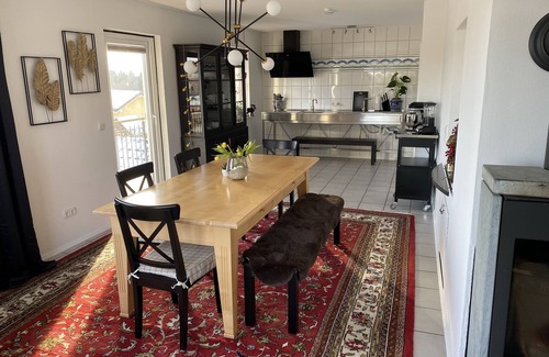 Poppenhausen Apartment | Ferienwohnung Ebersburg