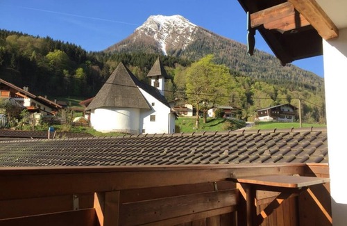 Ramsau Apartment | Ferienwohnung Steinberg* im 'Haus am Bachrand', 1-2 Personen , Dusche/WC, Balkon, TV, 1 Schlafzimmer