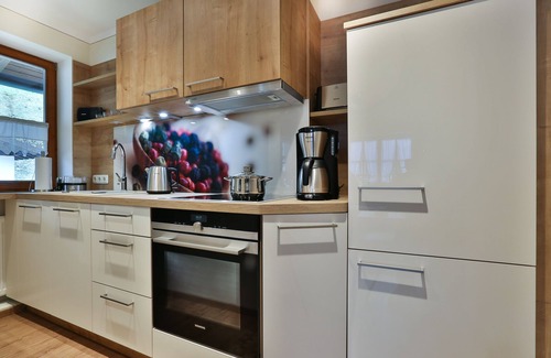 Ramsau bei Berchtesgaden Apartment | Ferienwohnung Nr. 2, mit Balkon und Bergblick, 45 qm