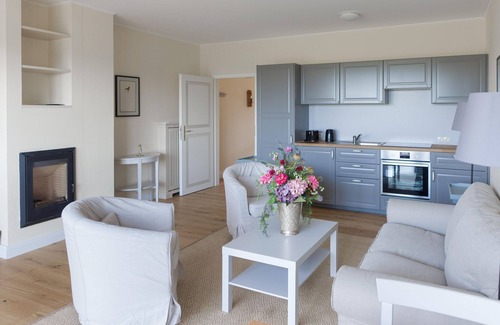 Muritz House | Ferienwohnung mit Kamin im Gut Ulrichshusen