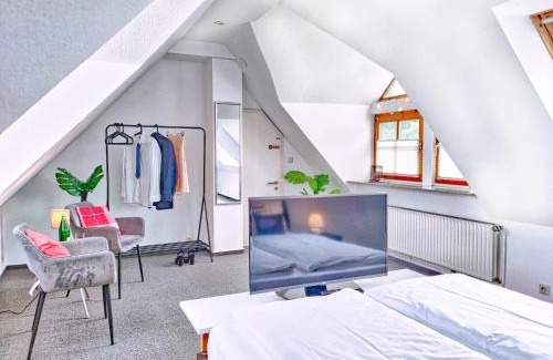 Region Hannover District House | Ferien im Fachwerkhaus mit Heimkino & Fitnessraum & Pools