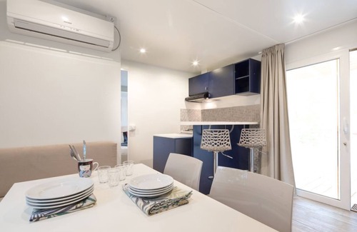 Zona XXXIV Casal Palocco House | Ferienanlage Capitol Baia Elite für 6 Personen