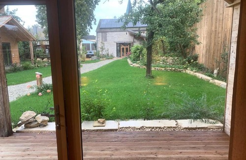 Burgsalach Hotel | Feriengarten mit Schlafhütten