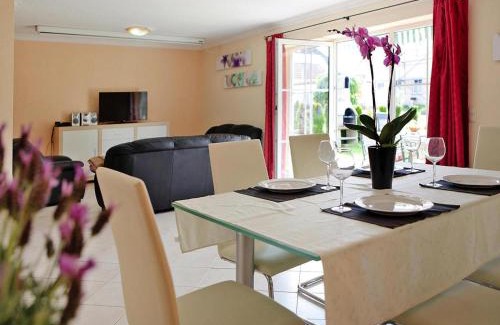 Verchen House | Ferienhäuser am Kummerower See, Verchen