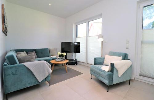 Neuhaus House | Ferienhäuser Villa Ostseekind