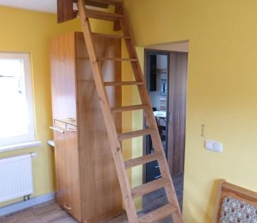 Manebach Apartment | Ferienhütte Ilmtalblick