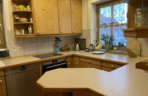 Weiden in der Oberpfalz Apartment | Ferienhaus mit Garten und 3 Schlafzimmer