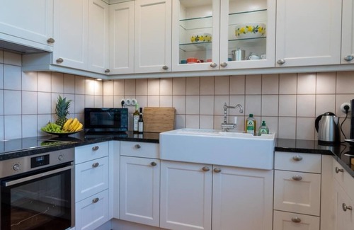 Hausen am Tann House | Ferienhaus alte Kinderschule, 200qm, 4 Schlafzimmer, max. 10 Personen