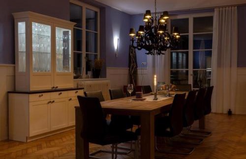 Hausen am Tann House | Ferienhaus alte Kinderschule