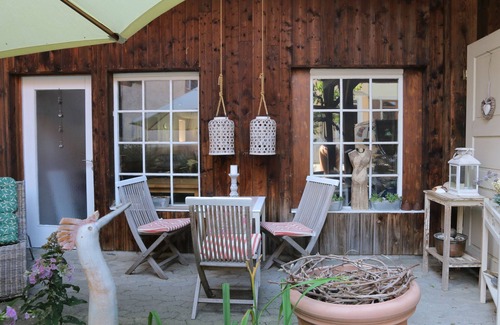 Badenweiler House | Ferienhaus Alte Schusterei, 85 qm mit Garten und 2 Wohn-/Schlafbereichen für max. 4 Personen