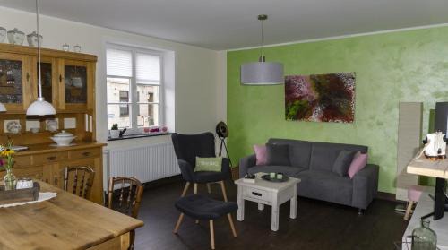 Volkesfeld House | Ferienhaus Alte Schule