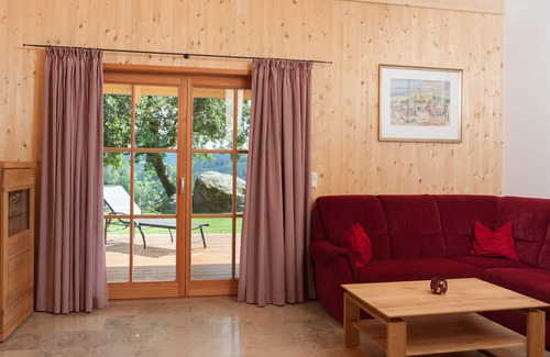 Brennberg Ski Chalet | Ferienhaus am Bauernhof in Sehr Ruhiger Lage mit Panoramablick