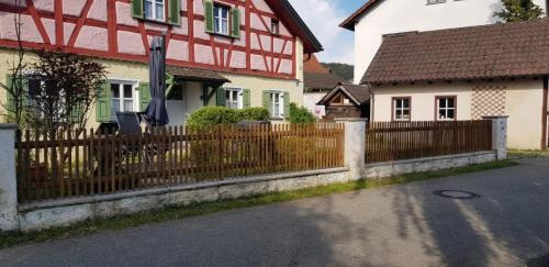 Kinding Apartment | Ferienhaus am Mühlbach
