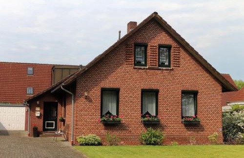 Leer House | Ferienhaus am Ostfrieslandwanderweg, 15177