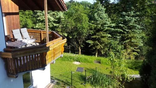 Saalfeld-Saale Apartment | Ferienhaus "Am Schleifenbach"