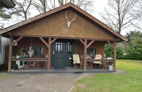 Uplengen Ski Chalet | Ferienhaus Am Wald 35531