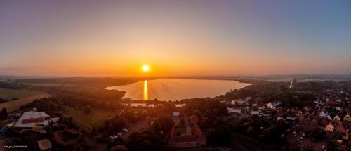 Bad Bederkesa House | Ferienhaus Beerster Sonne am See Ideal for a long stay Netflix