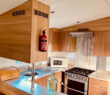 Altenpleen Apartment | Ferienhaus Bordeaux Neuenpleen