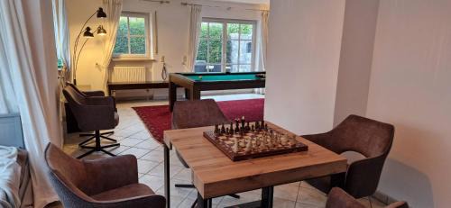 Weilheim House | Ferienhaus Weilheim mit Garten Spiel und Spass