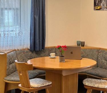 Bichishausen Apartment | Ferienhaus Eichhölzle