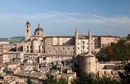 Urbino House | Ferienhaus für 20 Gäste mit 350m² in Urbino