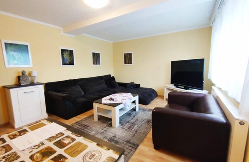 Mainz House | Ferienhaus für 6-8 Personen - Zentral und Sehr Geräumig mit Überdachter Terrasse