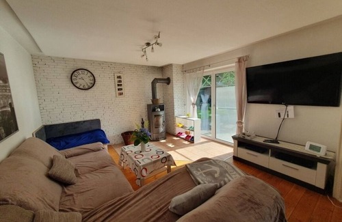 Almdorf House | Ferienhaus für 6 Gäste mit 130m² in Almdorf