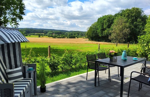 Essenerberg House | Ferienhaus "fernblick" - Verweilen im Grünen mit Ruhe & Weitblick!