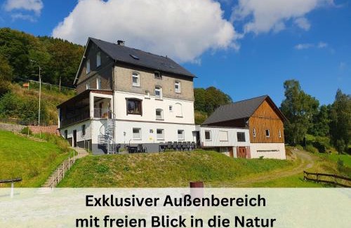 Nordenau House | Ferienhaus Grimme - 350m2, 18 Betten - mit Indoorspielplatz, Pool, großer Terrasse, Grill, Sauna, Kicker, Dart, uvm - ideal für Familien