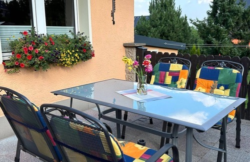 Altenberg House | Ferienhaus Hentzschel - Holiday home, shower, WC, 1 bedroom