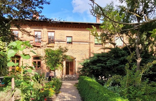 Bulow House | Ferienhaus in Einem Kleinem Dorf in der Natur. Umgeben von Wald und Seen