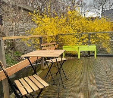 Hettstedt House | Ferienhaus "Jasmine" mit 3 Schlafzimmern und Stellplatz