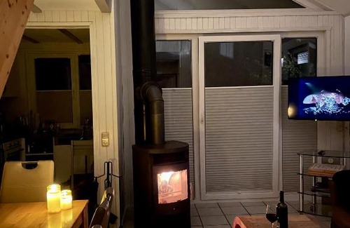Bremke House | Ferienhaus Kaminknistern mit Sauna